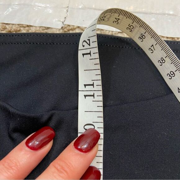 Ladies Gymshark Capri Length Black Leggings Size Small‎ - Picture 7 of 10